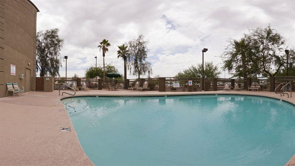 Holiday Inn Express Peoria North - Glendale By Ihg Exterior foto