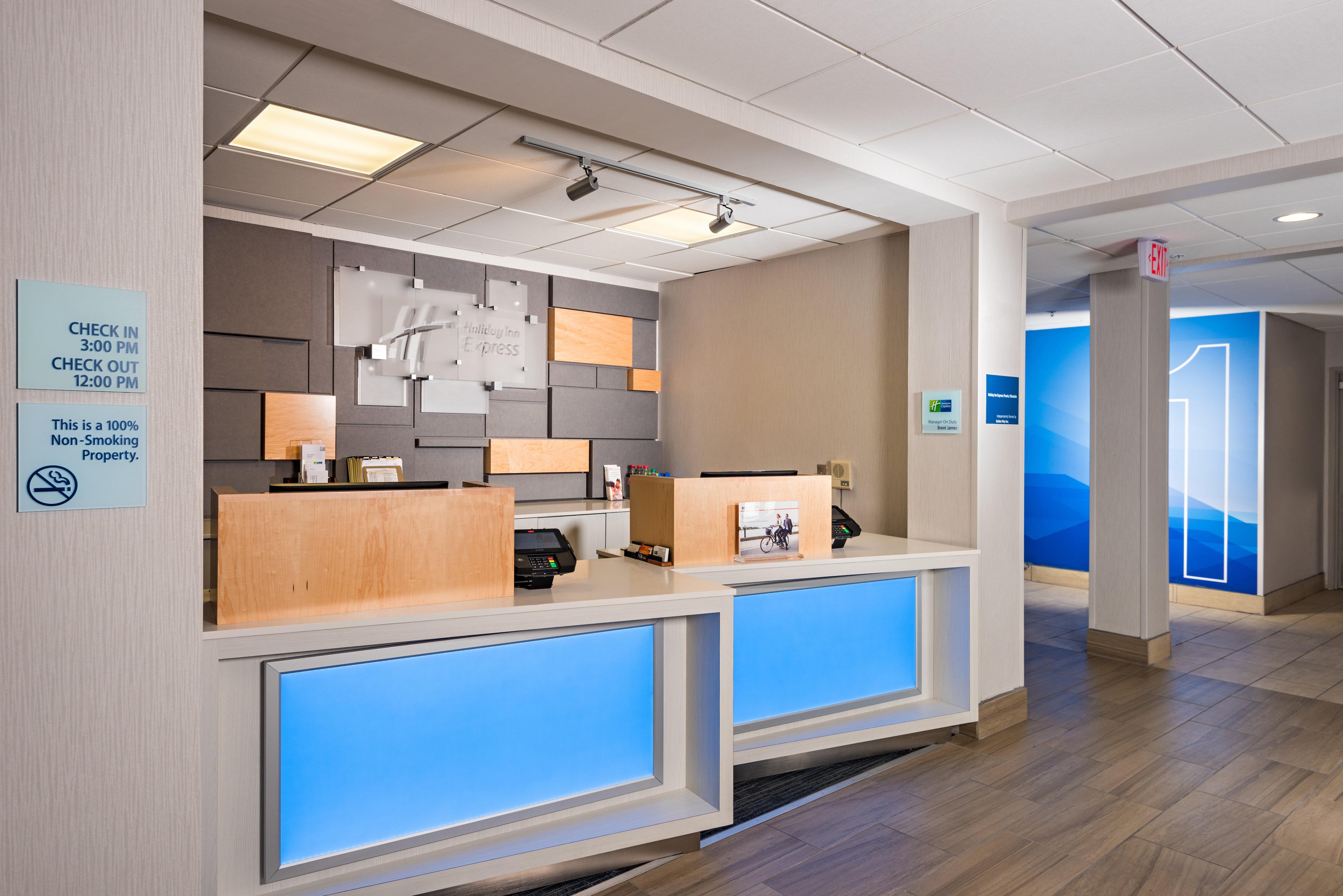 Holiday Inn Express Peoria North - Glendale By Ihg Exterior foto